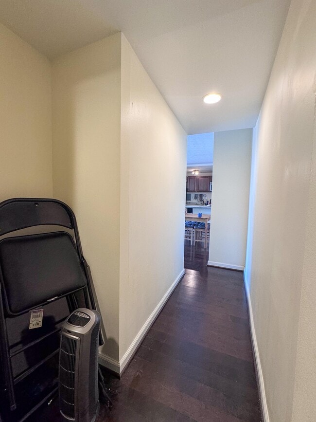 Building Photo - 1440 N St NW