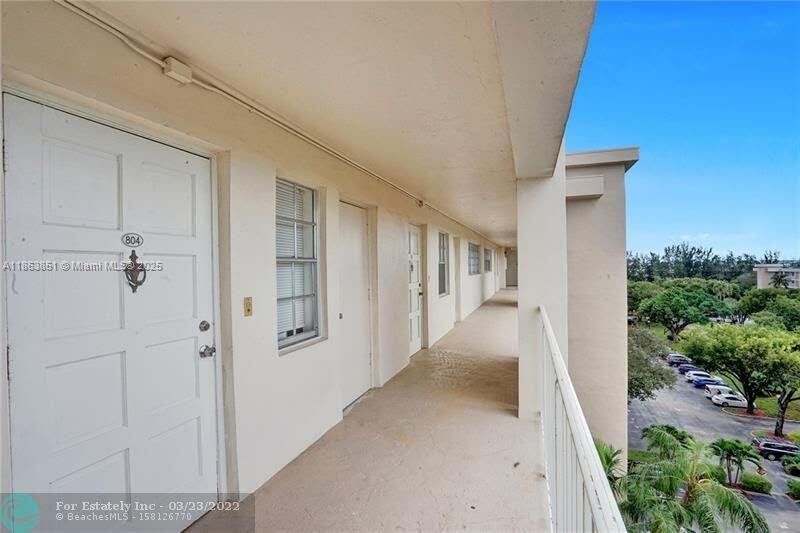 Building Photo - 2661 S Course Dr