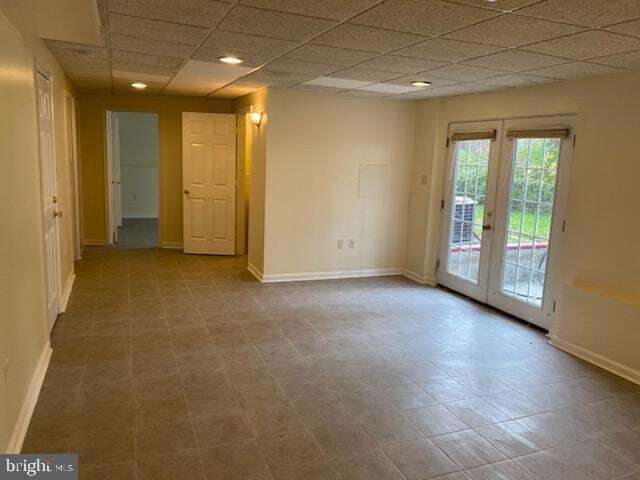 Building Photo - 7959 Vernon Ave