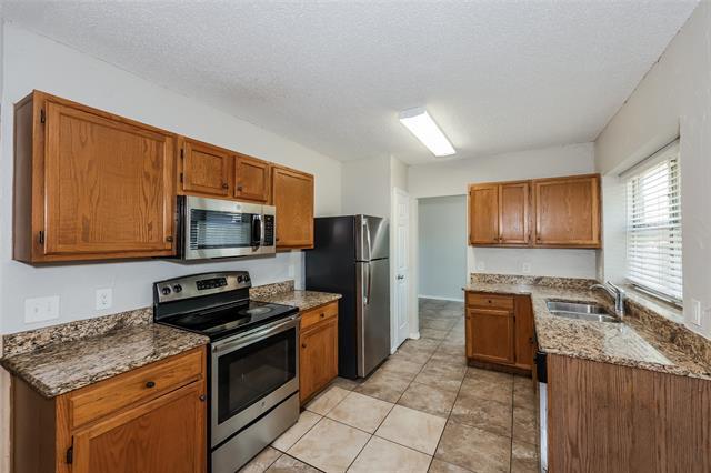 Building Photo - 3705 Huckleberry Dr