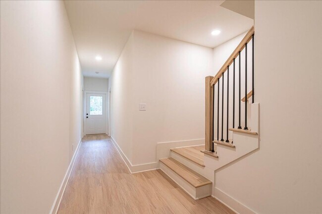 Building Photo - Brand New Construction in Near Downtown Athens