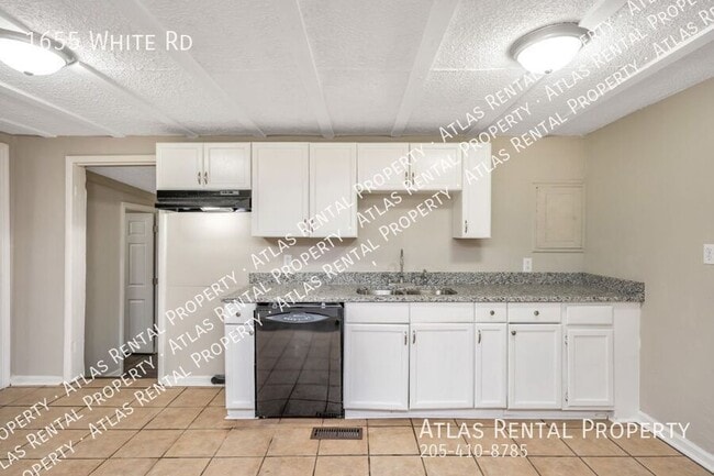 Building Photo - 1655 White Rd