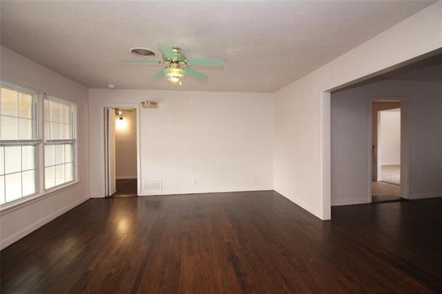 Building Photo - 5828 Locke Ave