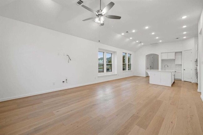 Building Photo - 1116 Addison Ln