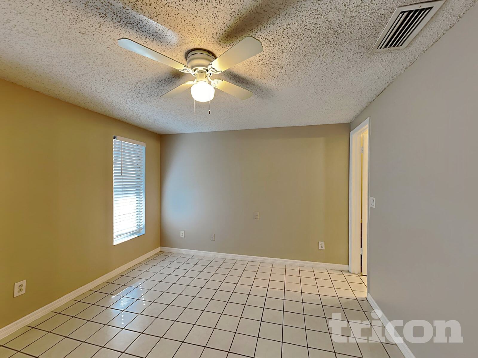 Building Photo - 2814 Cedaridge Dr