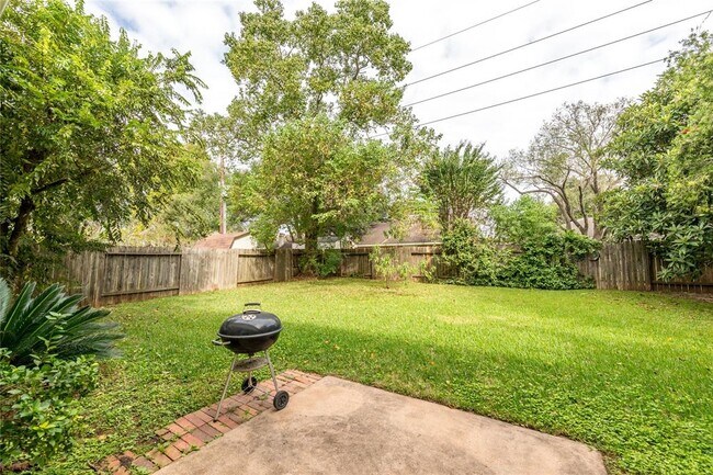 Building Photo - 3423 Hidden Creek Dr