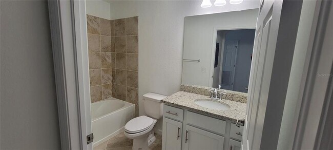 Building Photo - 14051 Heritage Landing Blvd