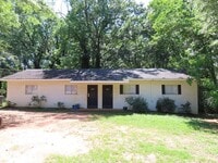 Building Photo - 155 Sycamore Ln