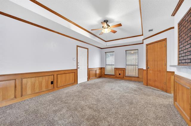 Building Photo - 918 Green Brook Dr