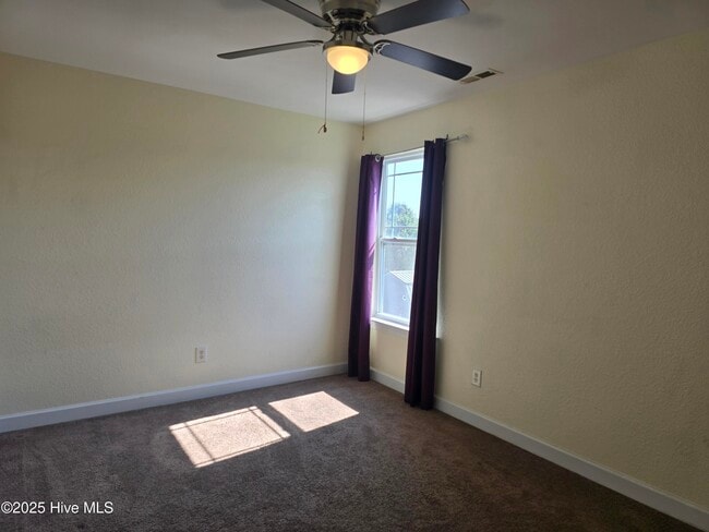 Building Photo - 2100 Aydlett Dr