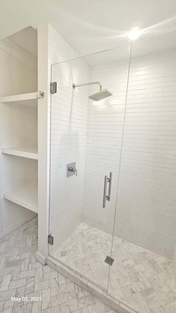 Building Photo - 3 Bed, 2 Bath Apartment Newly Remodel in P...