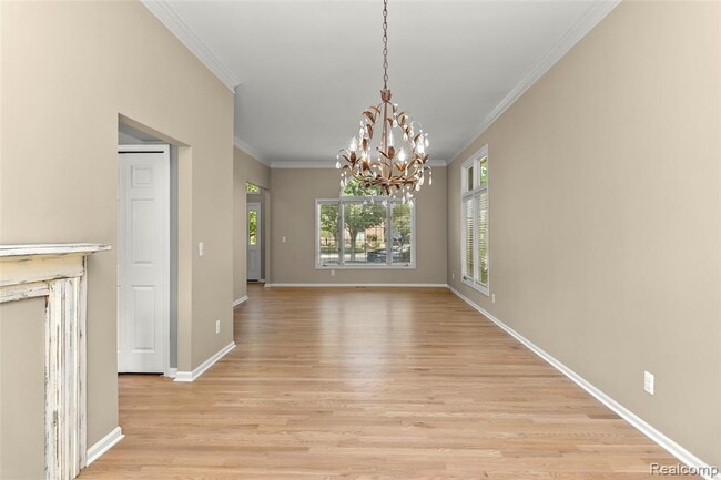 Building Photo - 5648 Whitfield Dr