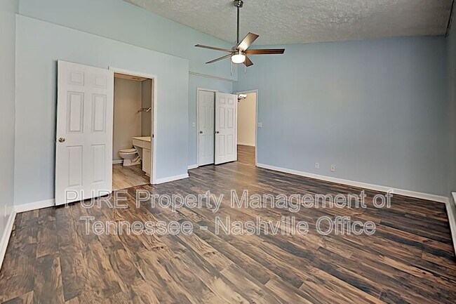 Building Photo - 2120 Lebanon Pike