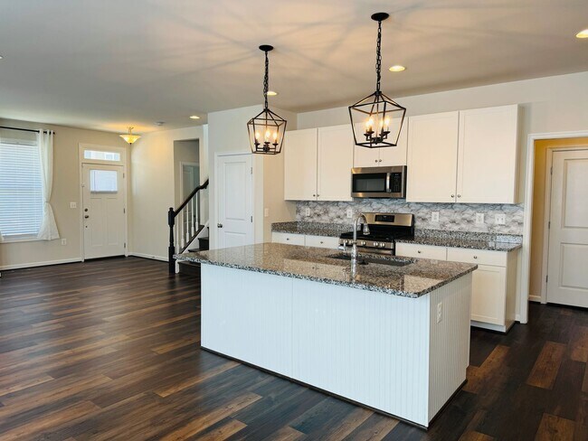 Building Photo - 454 Coastal Ave