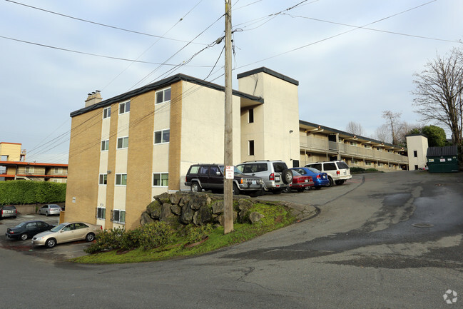 Building Photo - Colony Surf
