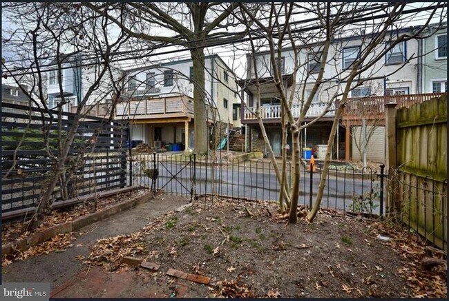 Building Photo - 3410 W Penn St