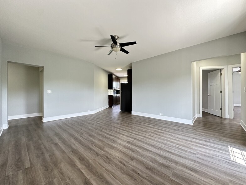 Building Photo - 730 Judson Ave