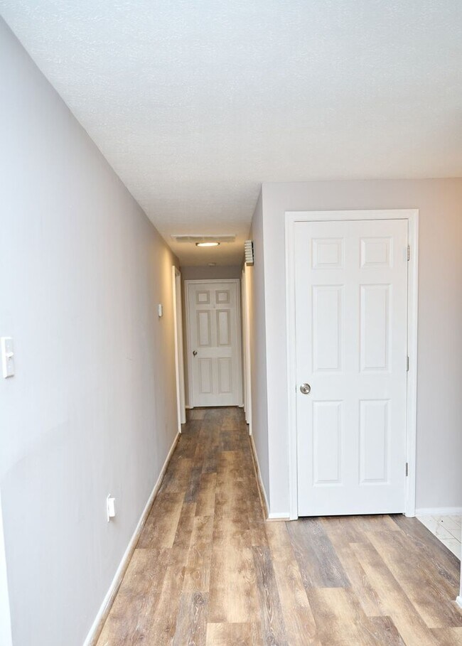 Building Photo - Spacious 4BR/2BA Furnished Home w/ Utilities, Mini Gym & Large Fenced Yard – Pinefield, Waldorf MD