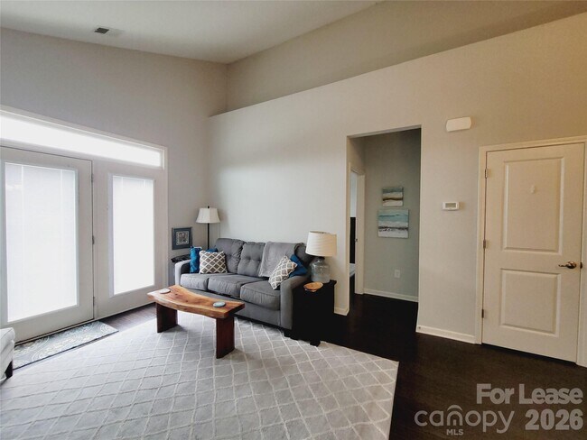 Building Photo - 101 Prairie View Ct