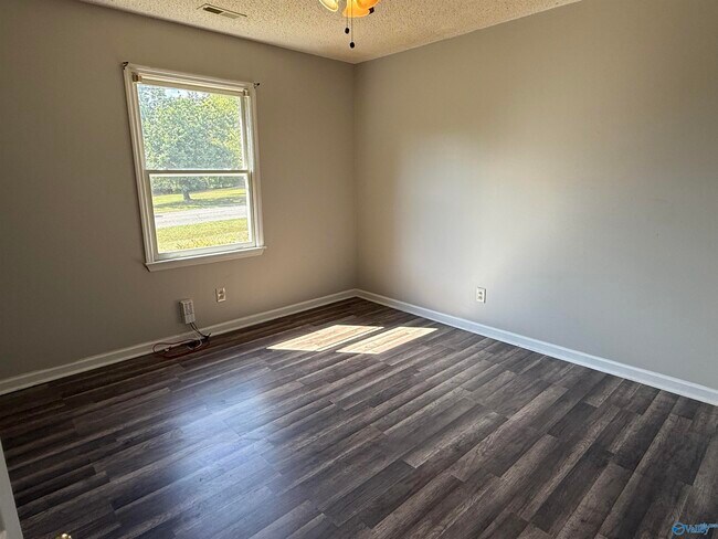 Building Photo - 118 Eva Ct