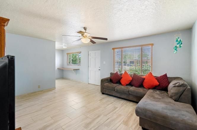 Building Photo - 1512 Spence Ave SE