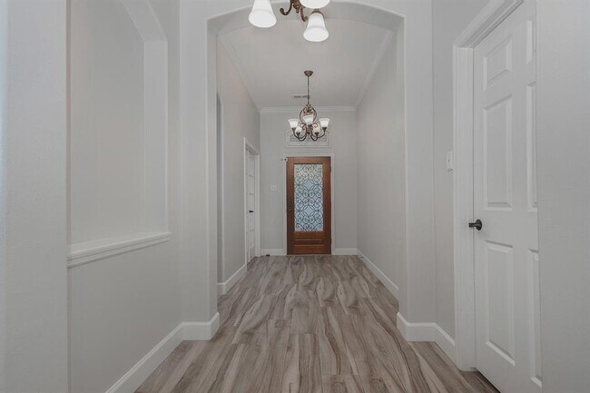 Building Photo - 203 S Brooksedge Cir