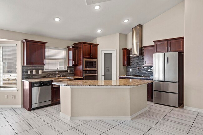 Building Photo - 14925 Tierra Haven Ave