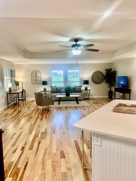 Building Photo - 1059 S Cross Bridges Rd