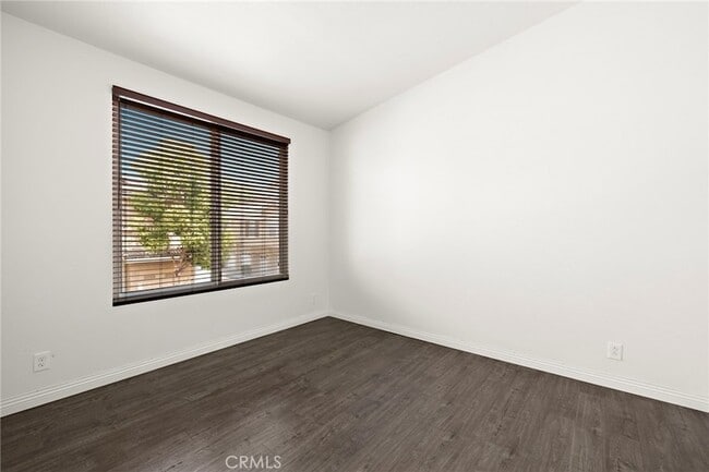 Building Photo - 1150 S Positano Ave