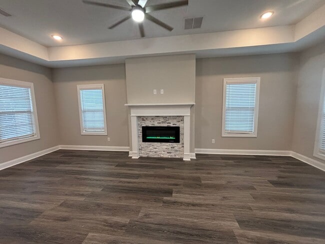 Building Photo - 9691 Jackson Run Ln