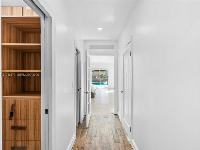 Building Photo - 201 Golden Beach Dr