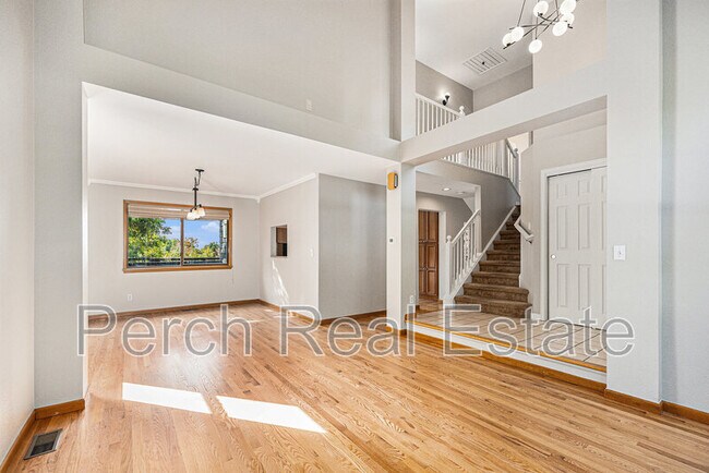 Building Photo - 14020 W Amherst Ave
