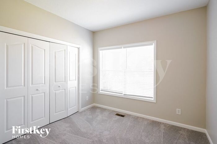 Building Photo - 1237 Fossil Dr