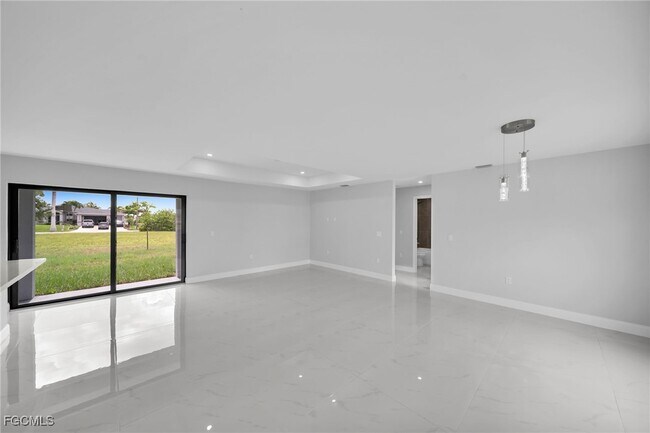 Building Photo - 1829 NW 7th Pl