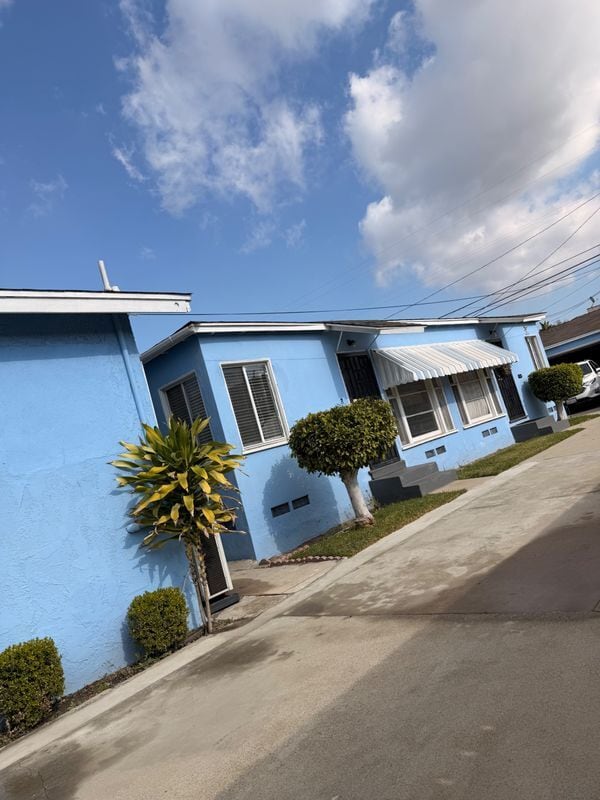 Building Photo - 9540 San Miguel Ave