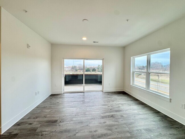 Building Photo - Beautiful NEW 1-Bed, 1- Bath Apartment in Rock Hill!