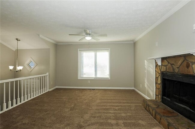 Building Photo - 206 Emily Dr