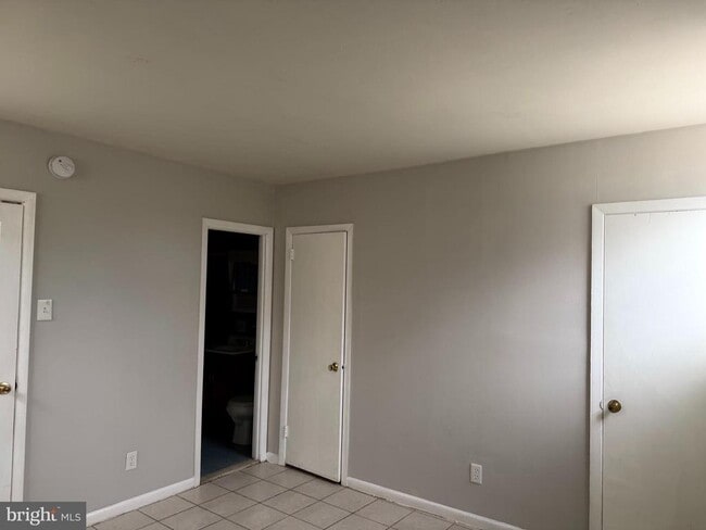 Building Photo - 5711 Erdrick St