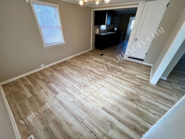 Building Photo - Updated 3 bed 2 bath home in Independence-Coming SOON!!