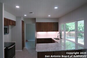 Building Photo - 1226 Billings Dr