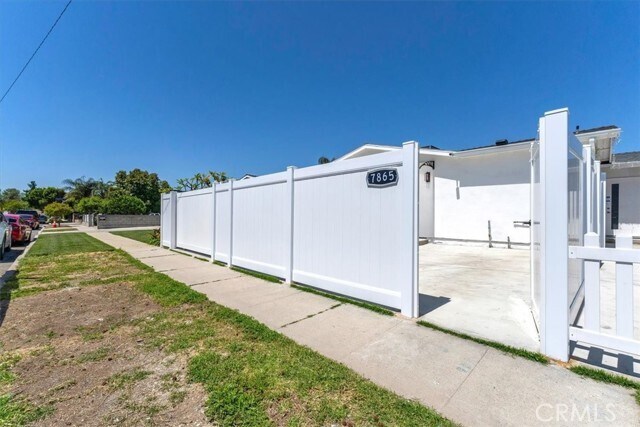 Building Photo - 7865 Chastain Ave