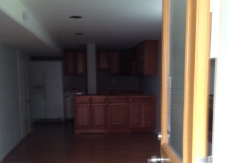 View of the kitchen - 3905 Brenda Ln