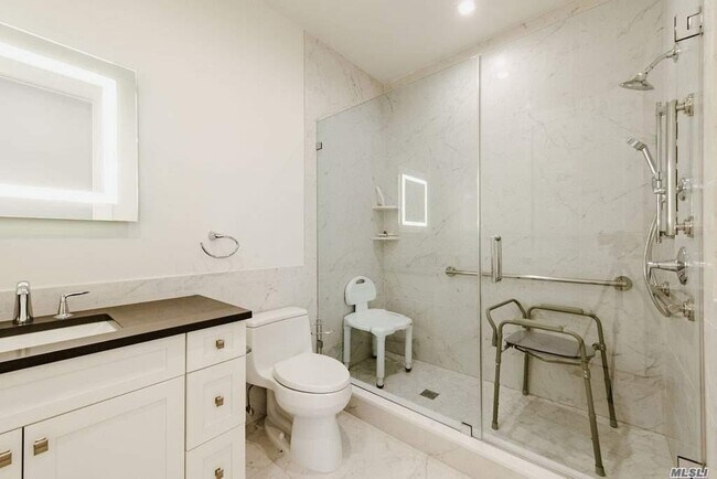 Building Photo - 30 Stewart Ave