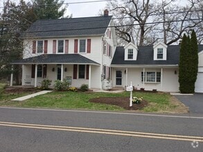 Building Photo - SPACIOUS RENOVATED FARMHOUSE AVAIL. FOR RENT!