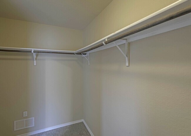 Building Photo - Beautiful 3 Bedroom Home in Voss Farms—Open Floor Plan & Great Outdoor Space!