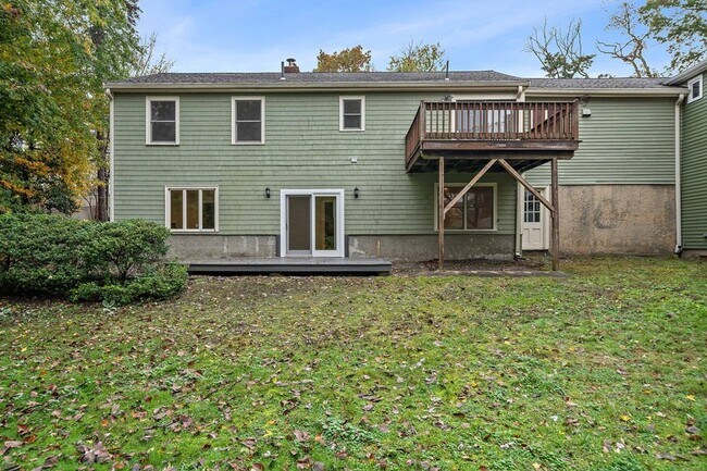 Building Photo - 11 Suban Pl