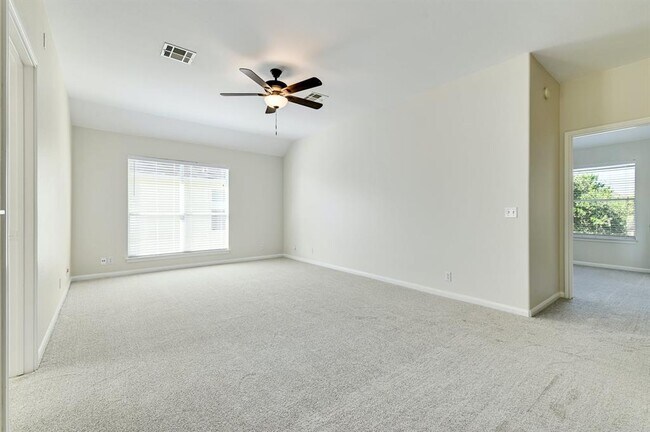 Building Photo - 20308 Farm Pond Ln