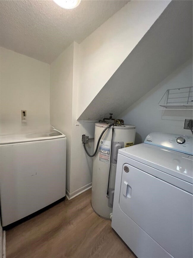 Building Photo - 6834 SW 128th Pl