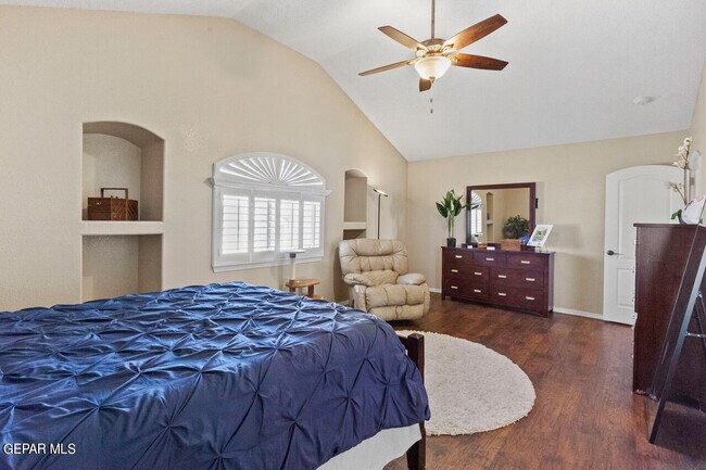 Building Photo - 3216 Tierra Palma Dr