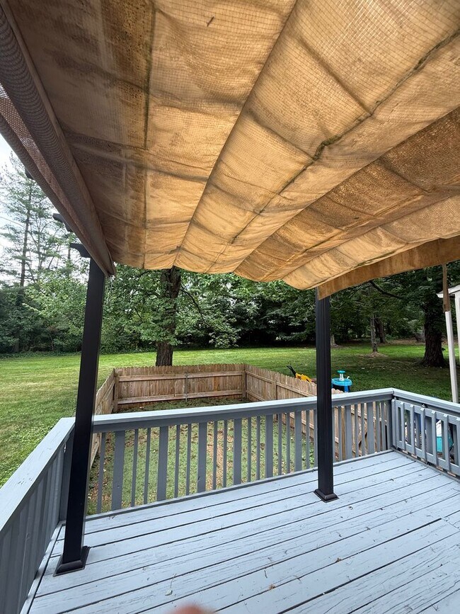 Building Photo - 2 Bed / 1.5 Bath Doylestown Townhome
